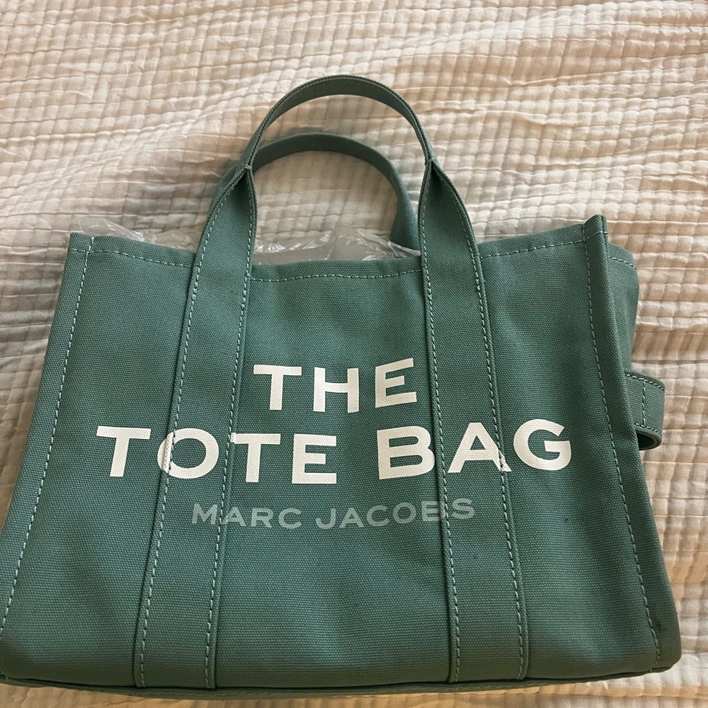 Marc Jacob’s Medium Tote Bag